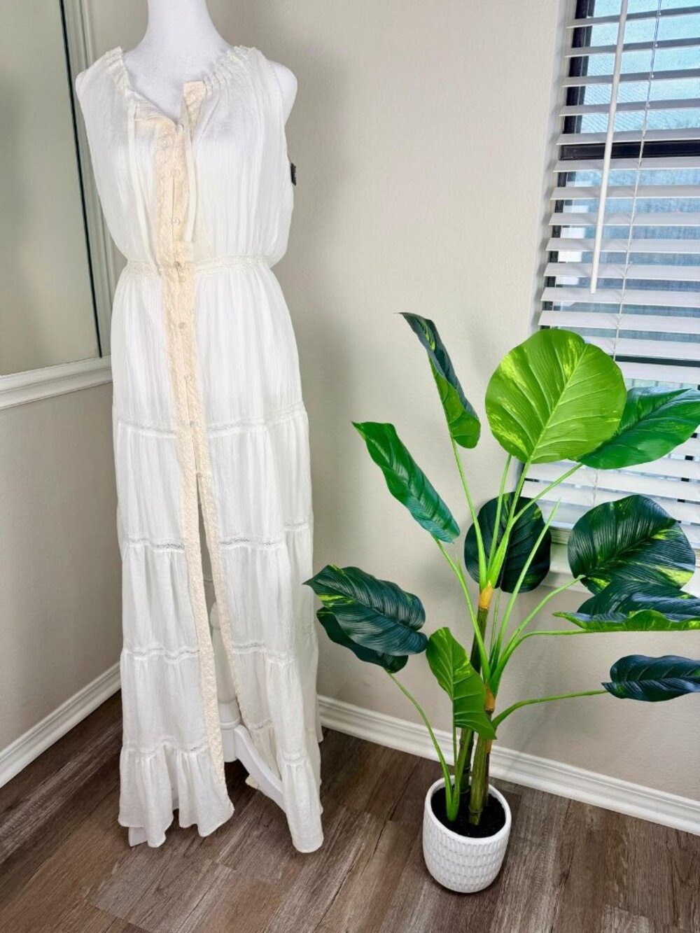 A.Peach White Boho Maxi Dress Womens Large Lace Button Front - Picture 2 of 13